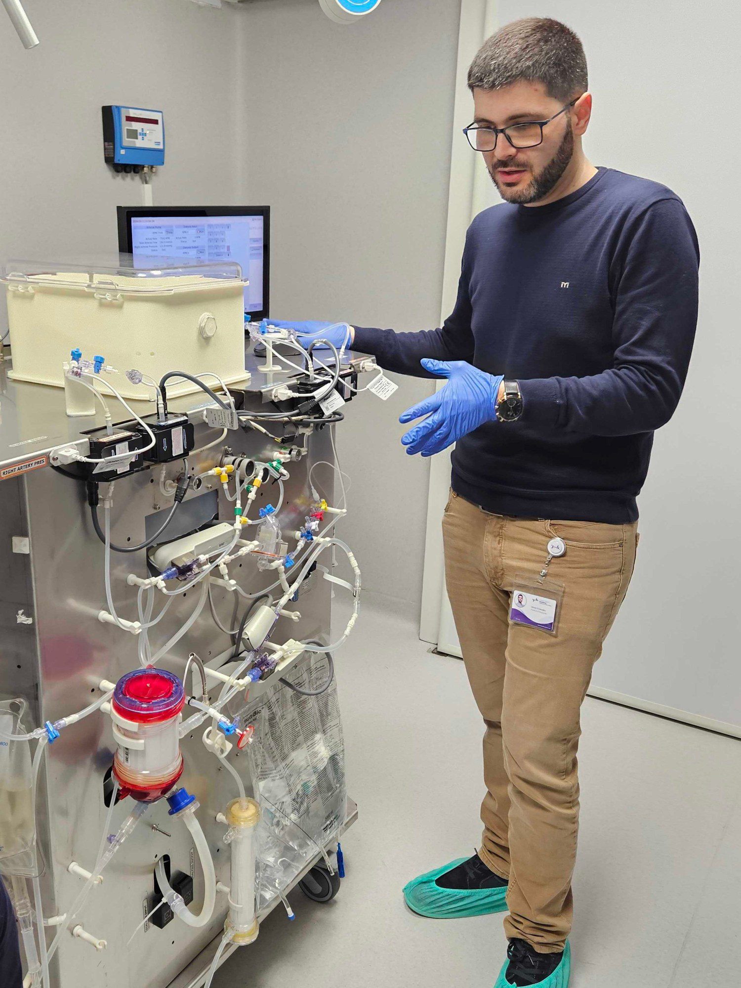 A woman’s uterus has been kept alive outside the body for the first time